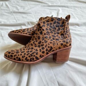 UGG Kingsburg Leopard Calf Hair Ankle Boots